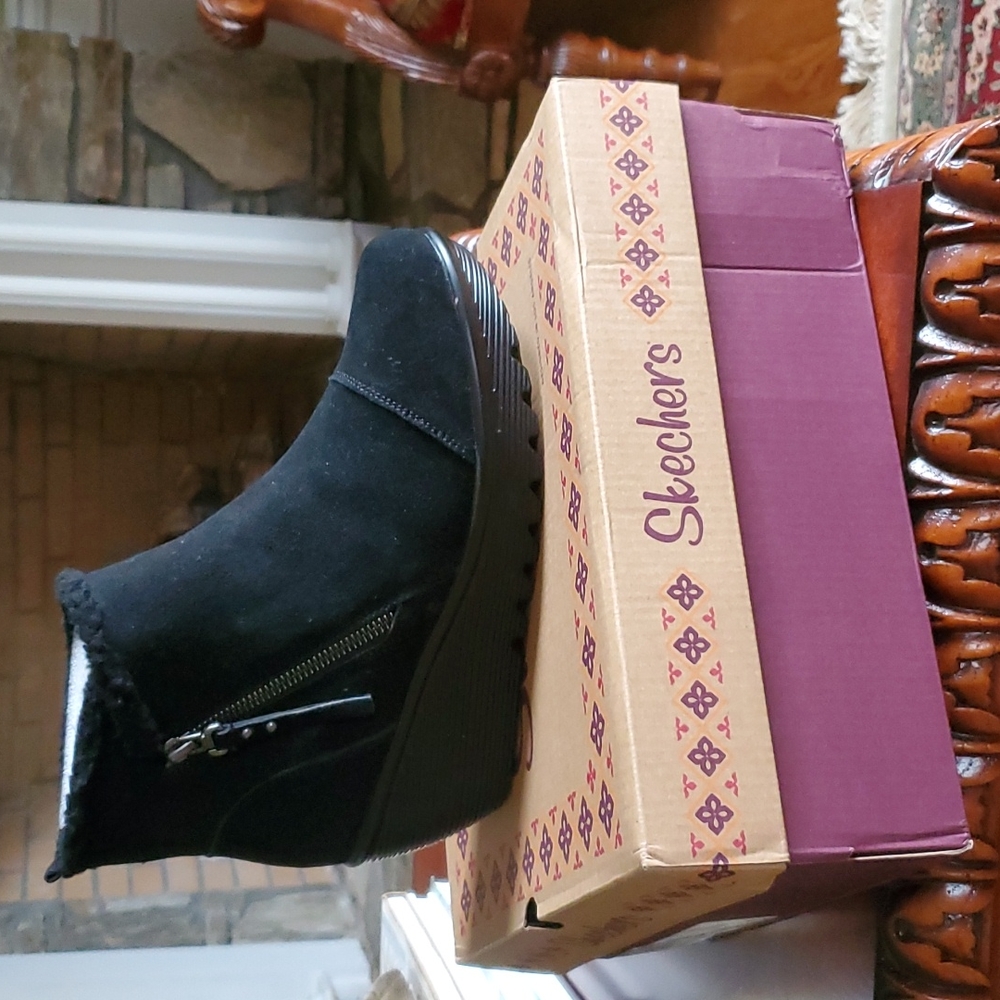 Skechers Black Boots.